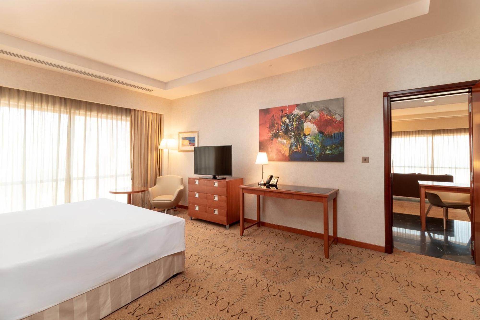Holiday Inn - Suites Kuwait Salmiya By Ihg Κουβέιτ Εξωτερικό φωτογραφία